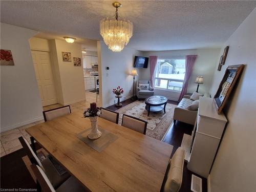 24 Crawford Crescent, Cambridge, ON - Indoor Photo Showing Dining Room