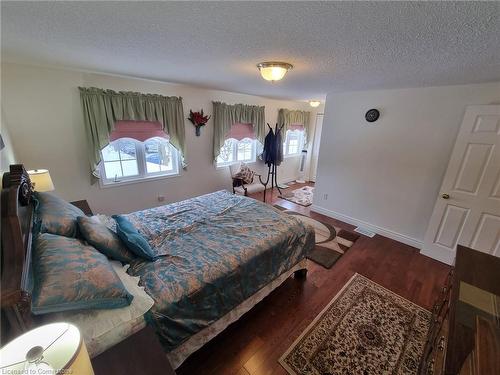 24 Crawford Crescent, Cambridge, ON - Indoor Photo Showing Bedroom