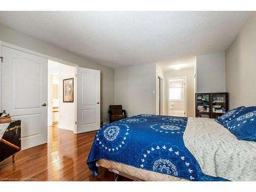 7-95 Beasley Crescent, Cambridge, ON - Indoor Photo Showing Bedroom