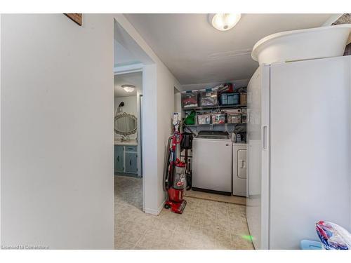 81 South Drive, Kitchener, ON - Indoor Photo Showing Laundry Room