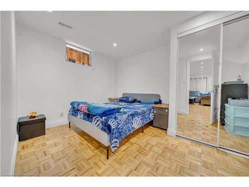 98 Ruskview Road, Kitchener, ON - Indoor Photo Showing Bedroom