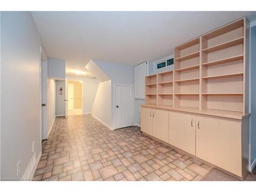 305 Bushview Crescent, Waterloo, ON - Indoor Photo Showing Other Room