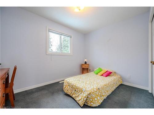 305 Bushview Crescent, Waterloo, ON - Indoor Photo Showing Bedroom