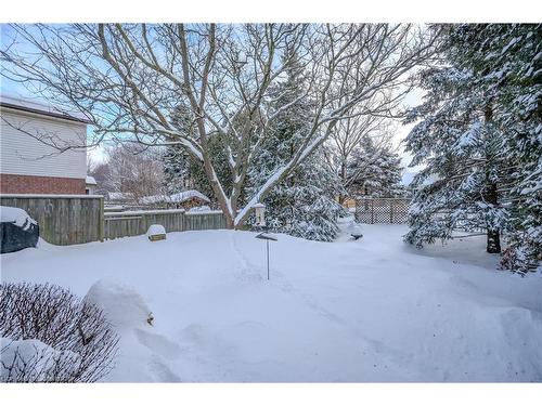 305 Bushview Crescent, Waterloo, ON - Outdoor