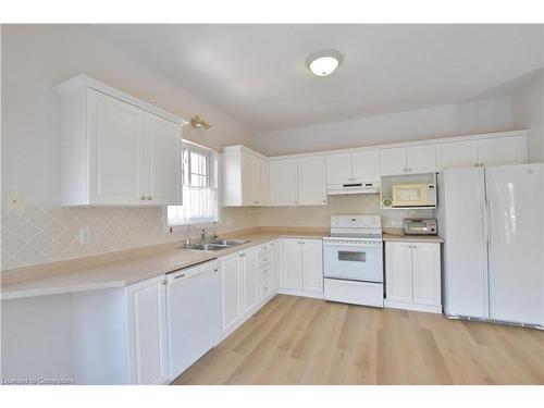 2 Woodcrest Court, Kitchener, ON - Indoor Photo Showing Kitchen With Double Sink