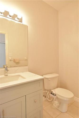 2 Woodcrest Court, Kitchener, ON - Indoor Photo Showing Bathroom