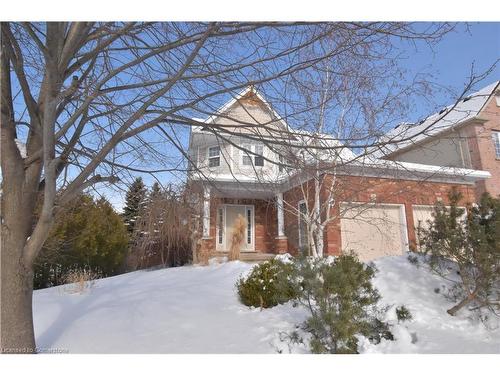 2 Woodcrest Court, Kitchener, ON - Outdoor