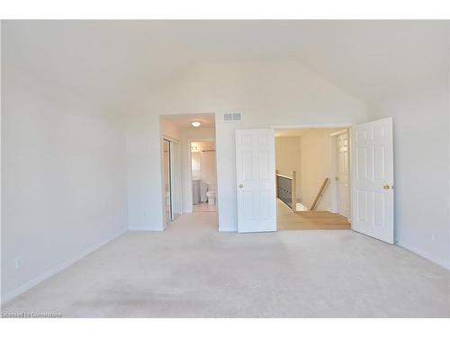 2 Woodcrest Court, Kitchener, ON - Indoor Photo Showing Other Room