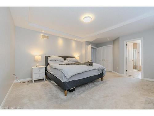 28 Charleswood Court, Cambridge, ON - Indoor Photo Showing Bedroom