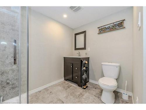 28 Charleswood Court, Cambridge, ON - Indoor Photo Showing Bathroom