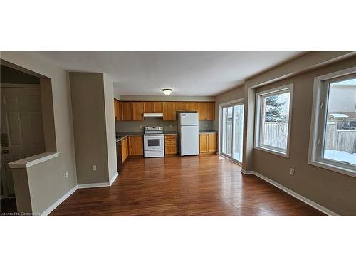 35 Nancroft Crescent, Cambridge, ON - Indoor Photo Showing Other Room