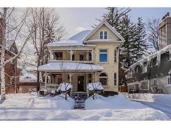 33 Roland Street  Kitchener, ON N2G 1K5