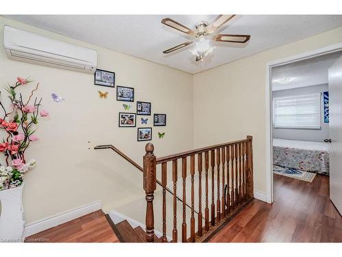 17 Folkstone Crescent, Kitchener, ON - Indoor Photo Showing Other Room