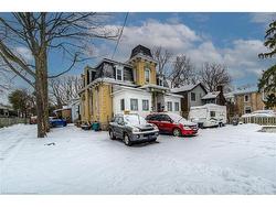 156 Grand Avenue S Cambridge, ON N1S 2M4