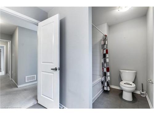 340 Falling Green Crescent, Kitchener, ON - Indoor Photo Showing Bathroom