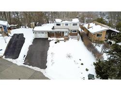 11 Riverview Drive  Cambridge, ON N1S 3N7