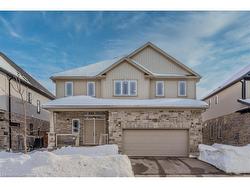 913 Redtail Court  Kitchener, ON N2K 0E4