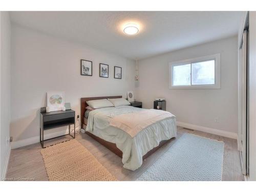 62 Perth Road, Kitchener, ON - Indoor Photo Showing Bedroom