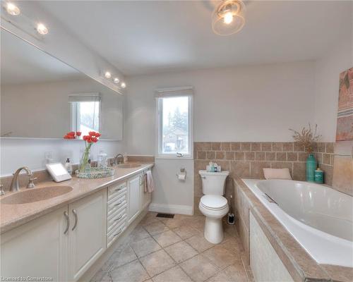 62 Perth Road, Kitchener, ON - Indoor Photo Showing Bathroom