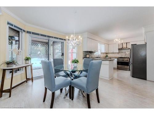 15 Trelawney Street, Kitchener, ON - Indoor Photo Showing Dining Room