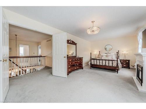 15 Trelawney Street, Kitchener, ON - Indoor Photo Showing Bedroom