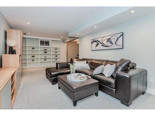 15 Trelawney Street, Kitchener, ON - Indoor Photo Showing Living Room