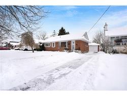 168 Bristol Street  Waterloo, ON N2J 1H1