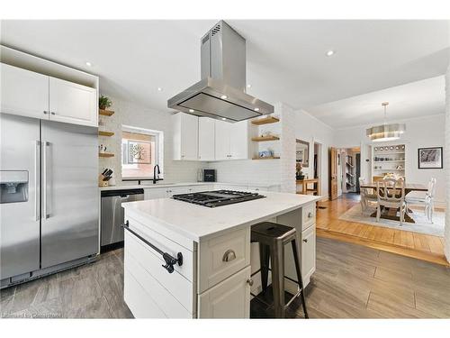 47 Irvin Street, Kitchener, ON - Indoor Photo Showing Kitchen With Upgraded Kitchen