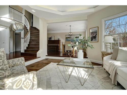 116 Darren Crescent, Cambridge, ON - Indoor Photo Showing Living Room