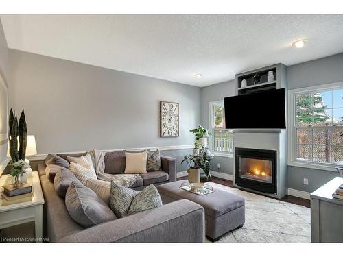 116 Darren Crescent, Cambridge, ON - Indoor Photo Showing Living Room With Fireplace