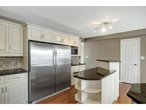 116 Darren Crescent, Cambridge, ON - Indoor Photo Showing Kitchen