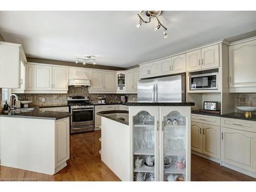 116 Darren Crescent, Cambridge, ON - Indoor Photo Showing Kitchen