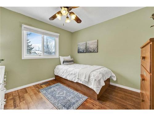 98 Bush Clover Crescent, Kitchener, ON - Indoor Photo Showing Bedroom