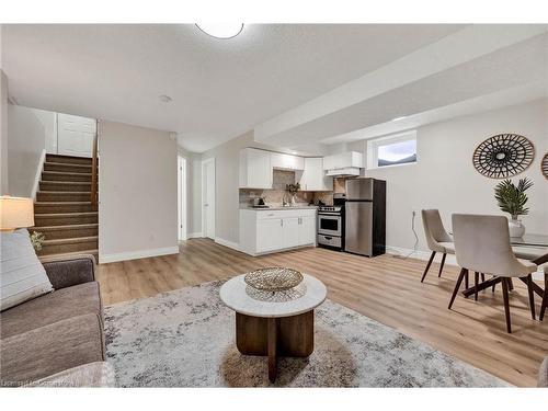 98 Bush Clover Crescent, Kitchener, ON - Indoor Photo Showing Living Room