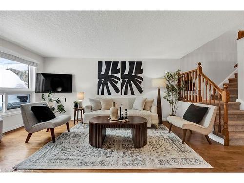 98 Bush Clover Crescent, Kitchener, ON - Indoor Photo Showing Living Room