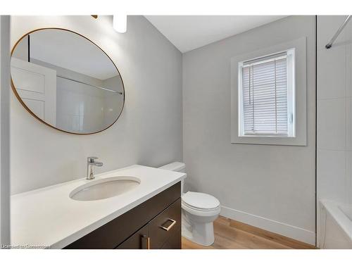 148 Weichel Street, Kitchener, ON - Indoor Photo Showing Bathroom