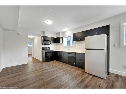 148 Weichel Street, Kitchener, ON - Indoor Photo Showing Kitchen