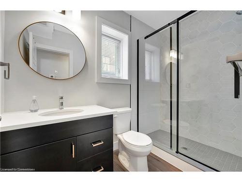 148 Weichel Street, Kitchener, ON - Indoor Photo Showing Bathroom