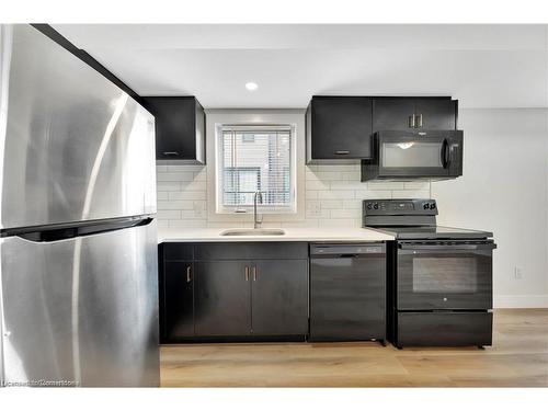 148 Weichel Street, Kitchener, ON - Indoor Photo Showing Kitchen