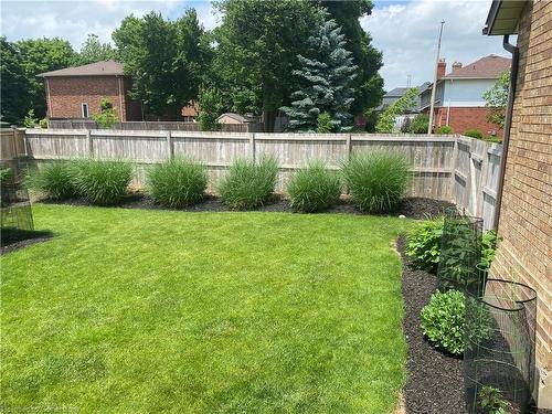 593 Guildwood Place, Waterloo, ON - Outdoor With Backyard