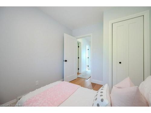 131 Wood Street, Kitchener, ON - Indoor Photo Showing Bedroom