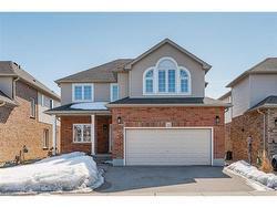 561 Thomas Slee Drive  Kitchener, ON N2P 2Y7