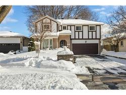 3566 Nadine Crescent  Mississauga, ON L5A 3L6