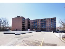 403-29 West Avenue  Kitchener, ON N2M 5E4