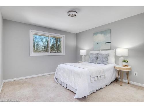 476 Parkwood Court, Waterloo, ON - Indoor Photo Showing Bedroom