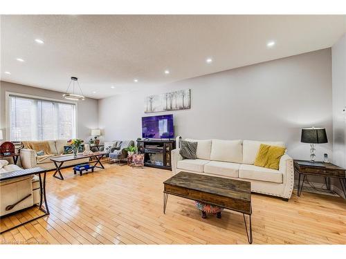 144 Udvari Crescent, Kitchener, ON - Indoor Photo Showing Living Room