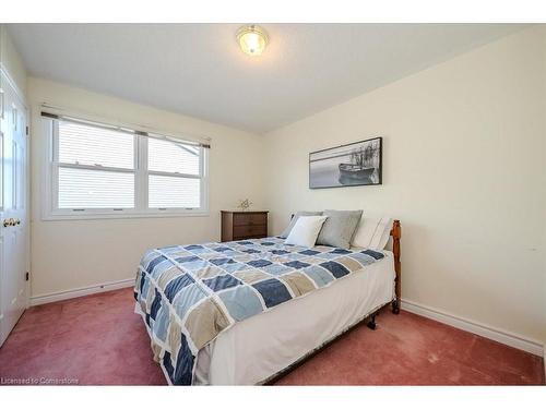 53 Lynnvalley Crescent, Kitchener, ON - Indoor Photo Showing Bedroom