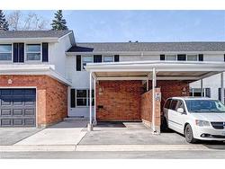 2-405 Keats Way  Waterloo, ON N2L 5S7