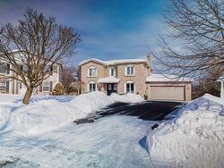 196 Upper Canada Drive  Kitchener, ON N2P 1E5