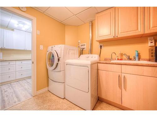 309 Christopher Drive, Cambridge, ON - Indoor Photo Showing Laundry Room